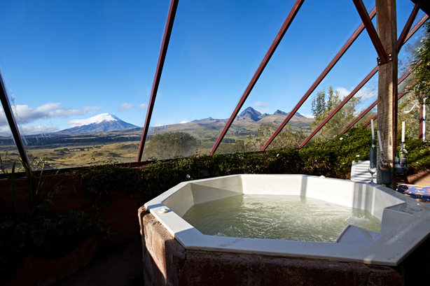 glamping-cotopaxi-jacuzzi